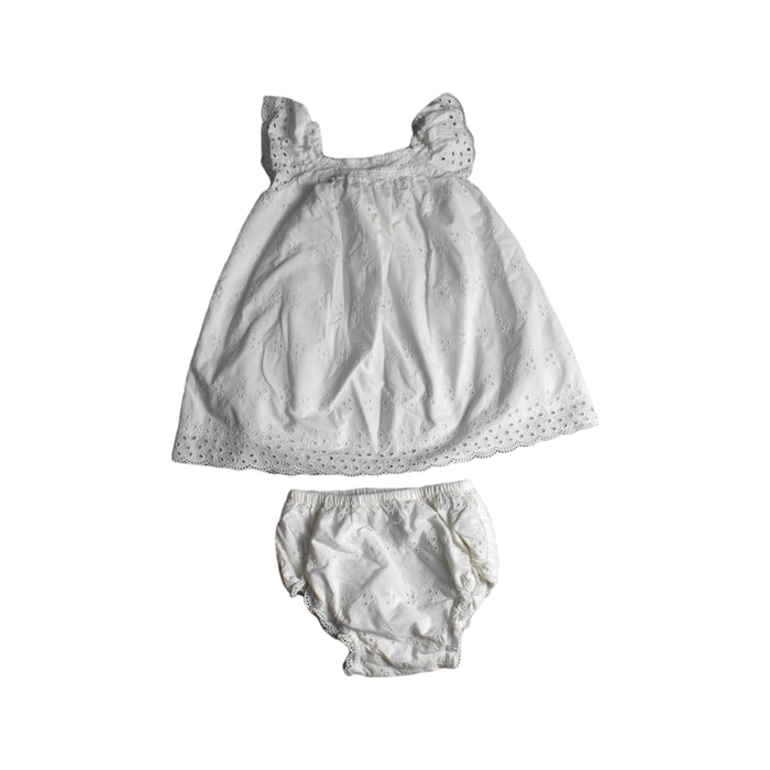 A White Short Skirts from Gap x DOEN in size 18-24M for girl. (Front View)