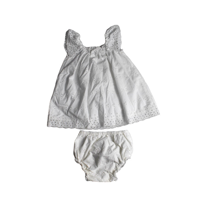A White Short Skirts from Gap x DOEN in size 18-24M for girl. (Back View)