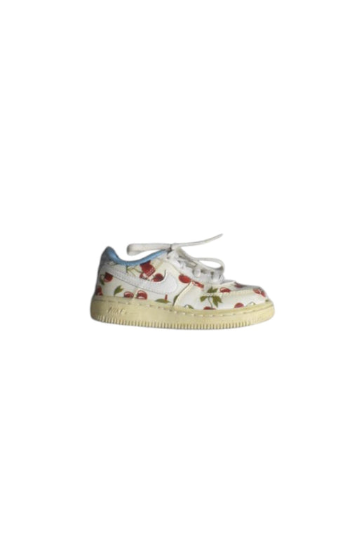A Grey Sneakers from Nike in size 3T for girl. (Front View)