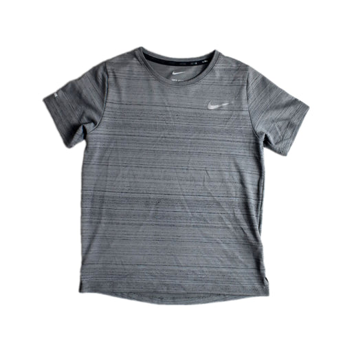 A Grey Short Sleeve T Shirts from Nike in size 8Y for boy. (Front View)