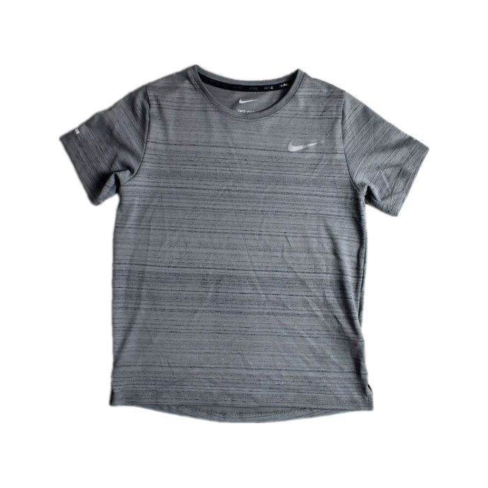 A Grey Short Sleeve T Shirts from Nike in size 8Y for boy. (Front View)