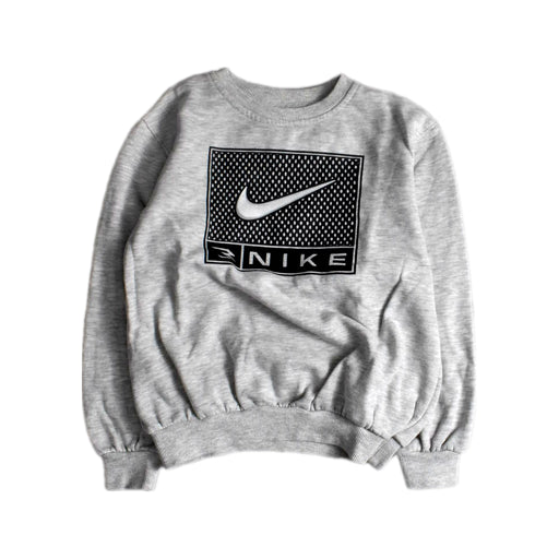 A Grey Crewneck Sweatshirts from Nike in size 8Y for boy. (Front View)