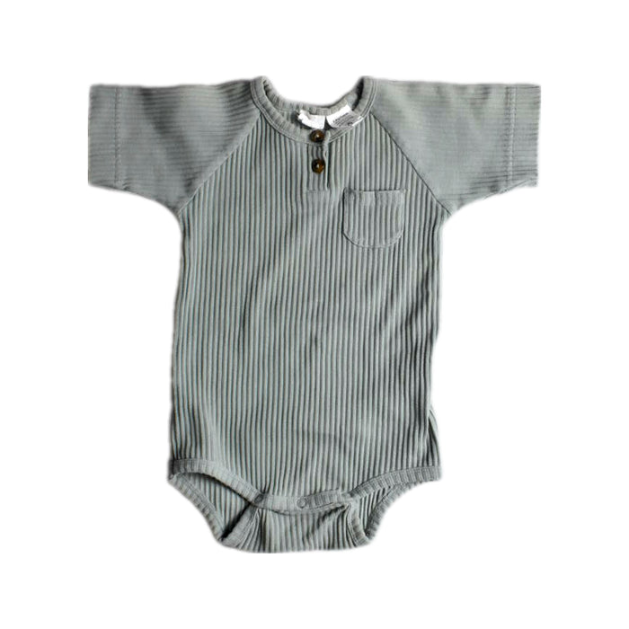 A Grey Short Sleeve Bodysuits from Jamie Kay in size 2T for boy. (Front View)