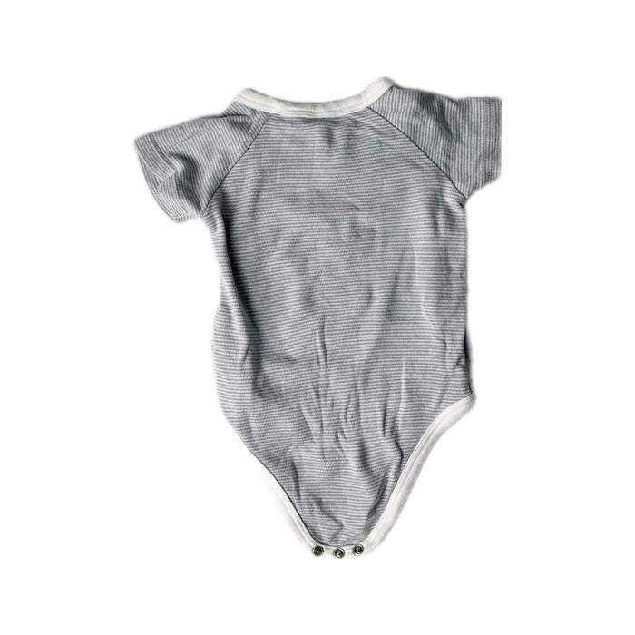 A Grey Short Sleeve Bodysuits from Mori in size 3-6M for girl. (Back View)