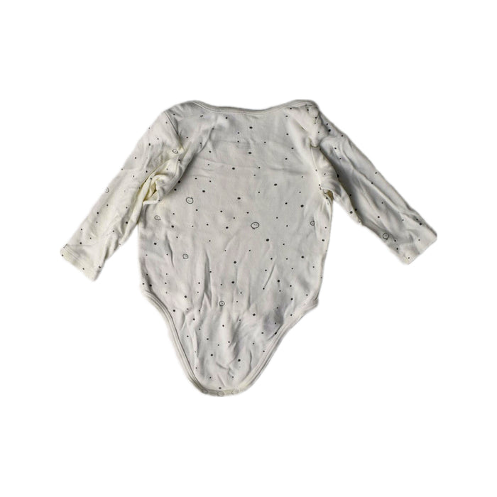 A White Long Sleeve Bodysuits from Mori in size 6-12M for girl. (Back View)