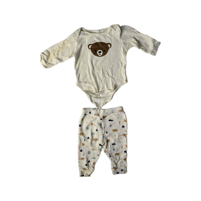 A White Pants Sets from Mori in size 6-12M for girl. (Front View)