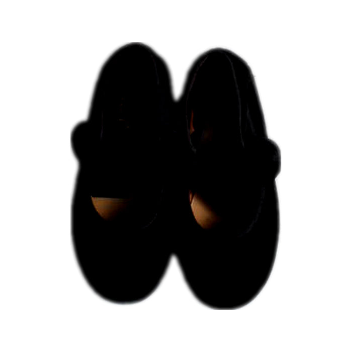 A Black Flats from La Coqueta in size 5T for girl. (Back View)