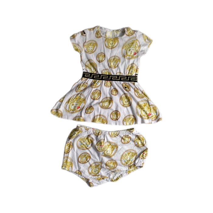 A White Shorts Sets from Young Versace in size 12-18M for girl. (Front View)