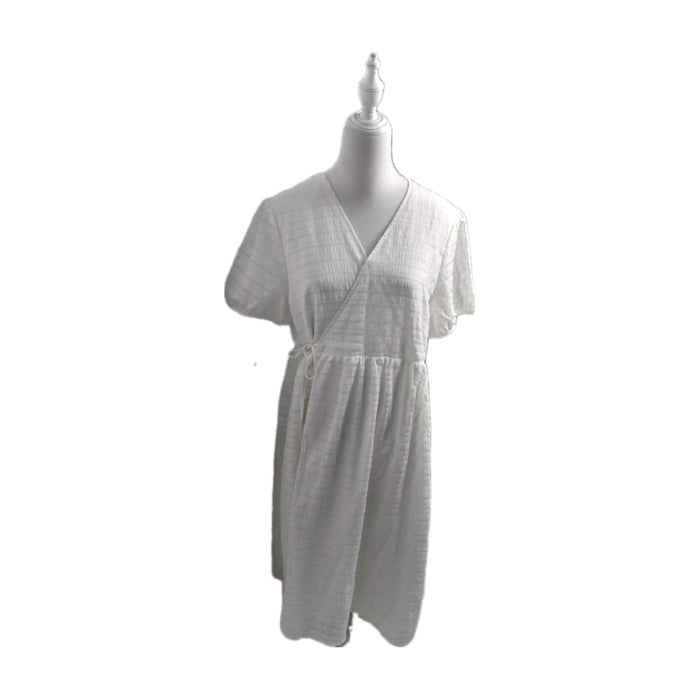 A White Short Sleeve Dresses from Dear in size Maternity-XL for maternity. (Front View)