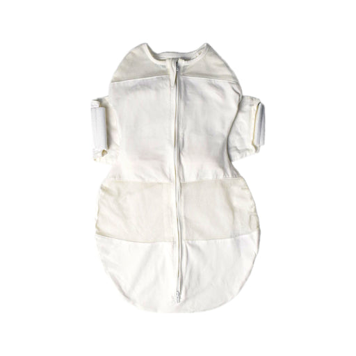 A White Swaddles from Happiest Baby in size S for neutral. (Front View)