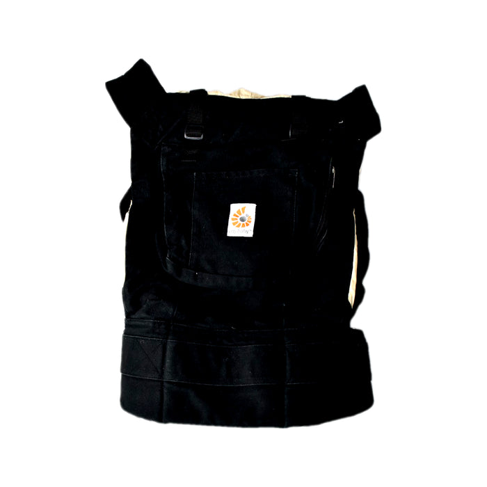 A Black Baby Carriers from Ergobaby in size O/S for neutral. (Front View)