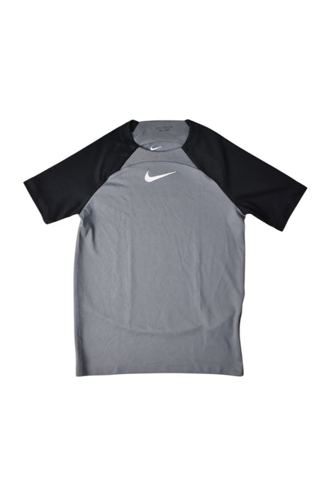 A Grey Active Tops from Nike in size XS for boy. (Front View)