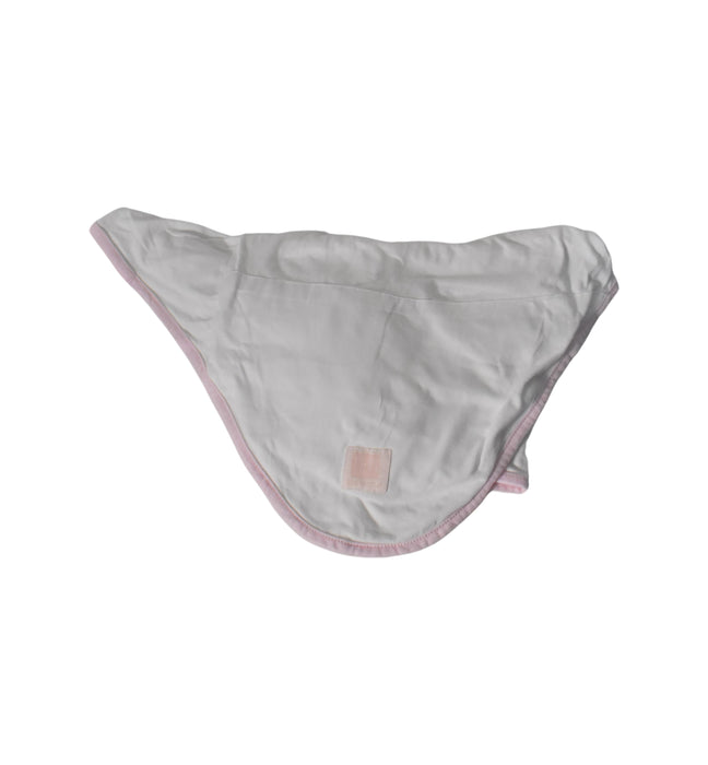 A Pink Blankets from Red Castle in size O/S for neutral. (Front View)