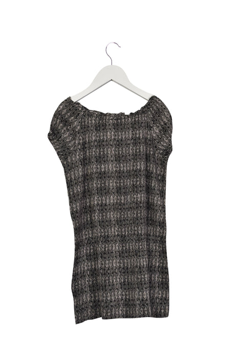 A Grey Short Sleeve Dresses from Bonpoint in size 6T for girl. (Back View)