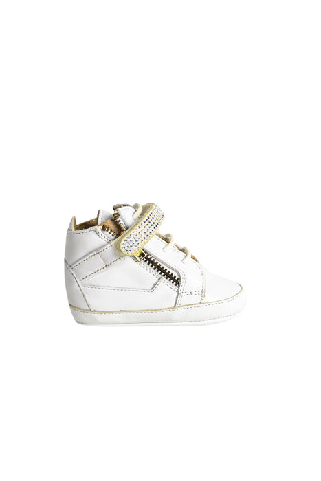 A White Sneakers from Giuseppe Zanotti in size 3-6M for girl. (Back View)