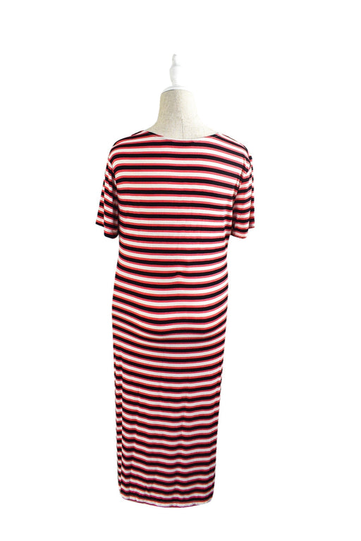 A Navy Short Sleeve Dresses from A Pea in the Pod in size M for maternity. (Front View)