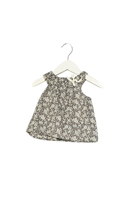 A Grey Sleeveless Tops from Bonpoint in size 6-12M for girl. (Front View)