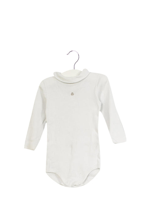 A White Long Sleeve Bodysuits from Petit Bateau in size 6-12M for neutral. (Back View)