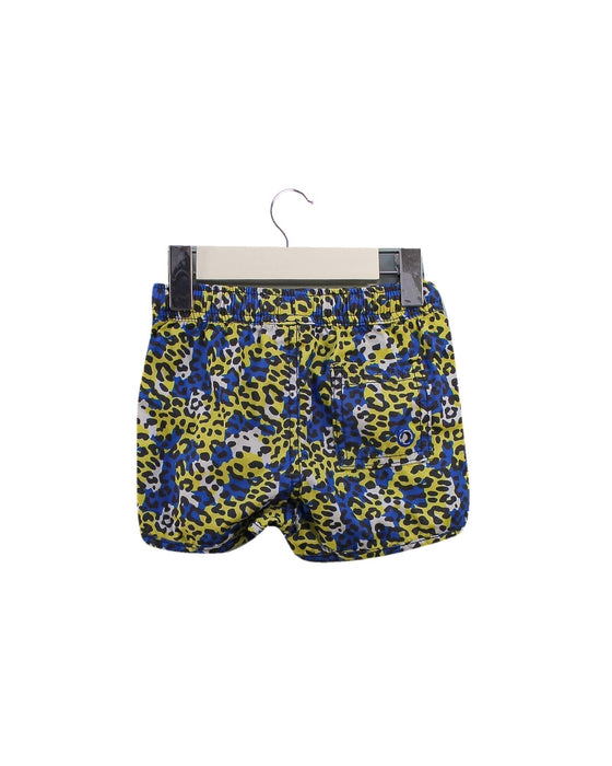 A Black Shorts from Seed in size 6-12M for boy. (Back View)